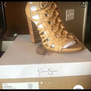 Jessica Simpson Rianna